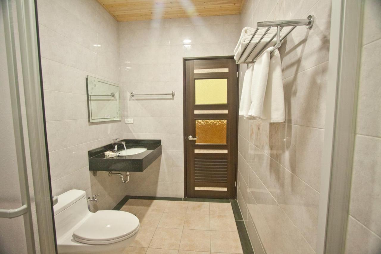 Mrs. Zhuang Homestay Hualien Extérieur photo